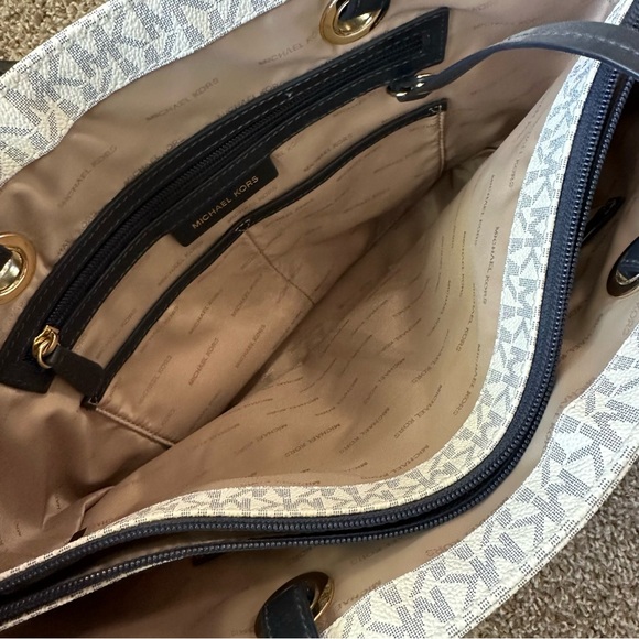 Michael Kors White and Blue Monogram Tote - Picture 4 of 7